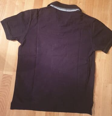 bermude duze muske: TOMMY HILFIGER teget polo majica sa kragnicom. Piše L velicina, evo — 3