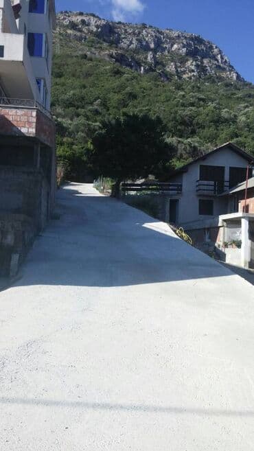 Kuće: 108 kv. m, 3 sobe — 10