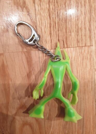 konjic za decu: Ben 10 original figura - privezak za kljuceve. Veliki kao igracka — 2