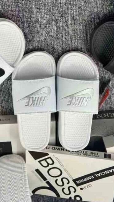 zenska obuca broj 35: Papuče za plažu, Nike, 38 — 2