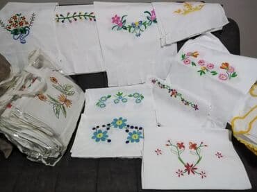 Towels: Floral, color - Multicolored — 12