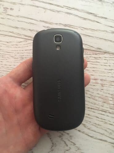 auto radio sa ekranom na izvlačenje: Samsung Galaxy A Quantum, < 2 GB, bоја - Crna, Sa tastaturom — 3