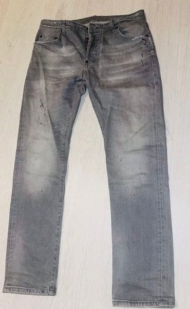 Lične stvari: Dsquared 2 farmerke br L,xl — 1