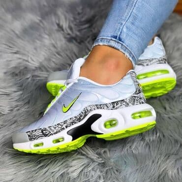 gel boje za nokte: Nike air max tn patike 

Novo
Brojevi 36 do 46

fb Moja Kupovina 1 — 6