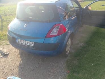 prednja kamera za auto: Renault Megane: 1.4 l | 2003 г. Hečbek — 1