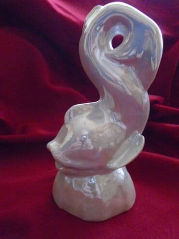 delovi za maketu fice: Zaista prelepa porcelanska figura ribe, visine oko 15 cm. Uz nju na — 2