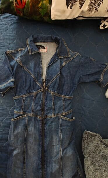 Haljine: Guess M (EU 38), bоја - Svetloplava, Kratkih rukava — 5