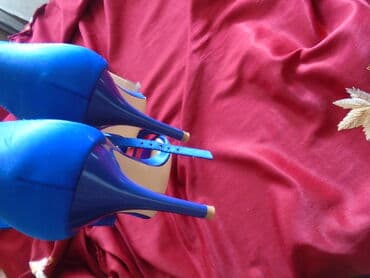 suknja sorc stradivarius: Sandale, Stradivarius, 40 — 8
