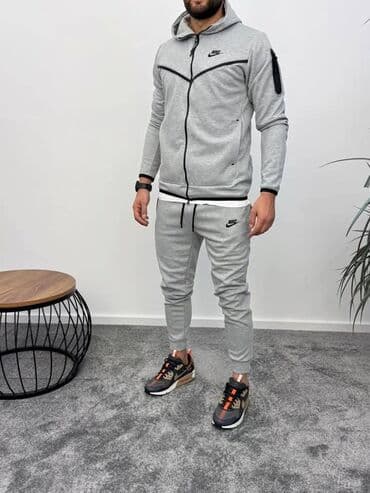 prsluk i pantalone komplet: Nike muška trenerka 

Novo
Pamuk
Veličine m l xl 2xl — 4
