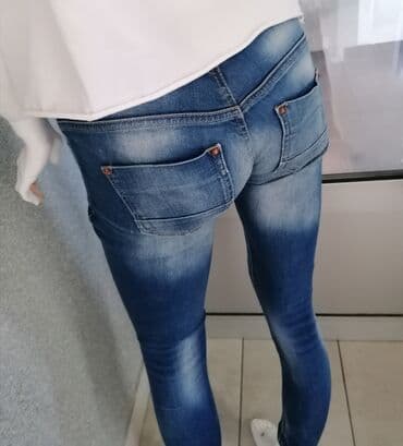skinny fit farmerke: Farmerice extra kao nove
Vel 26
Teksas vrhunski sa puno elastina — 1