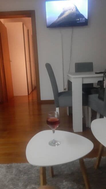 agencija za nekretnine vrnjacka banja: 1 soba — 3