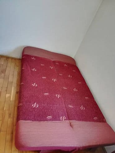 udoban trosed za spavanje: KREVET - Prodaja kreveta na makaze, bordo boje bez ikakvih ostecenja — 2