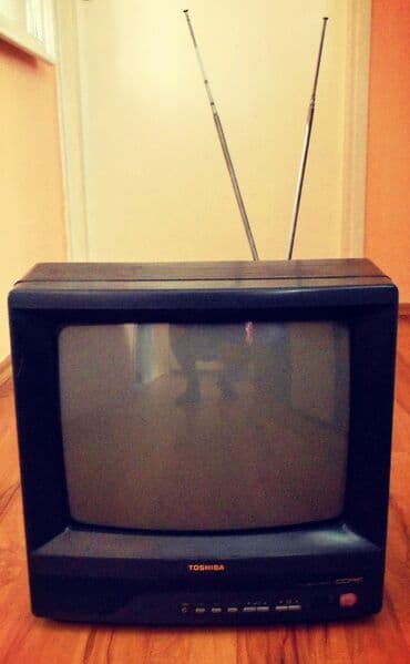toshiba satelite a105: TV TOSHIBA 147R9E u boji veličina ekrana: 34 cm/14" dijagonala uz tv — 1