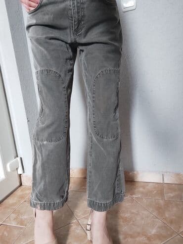jednobojne pantalone: Normalan struk, Zvoncare — 2