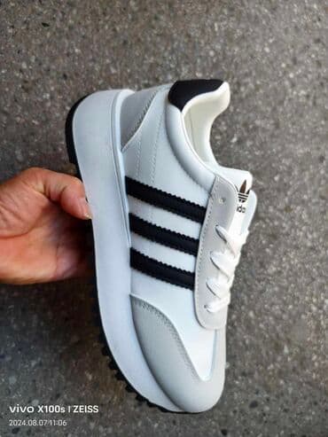 satenske spavacice i ogrtaci: Adidas, 41 — 2
