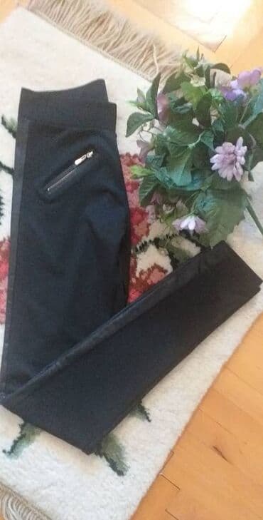 elegantni kompleti sa pantalonama: M (EU 38), L (EU 40), Poliester, bоја - Crna, Jednobojni — 1