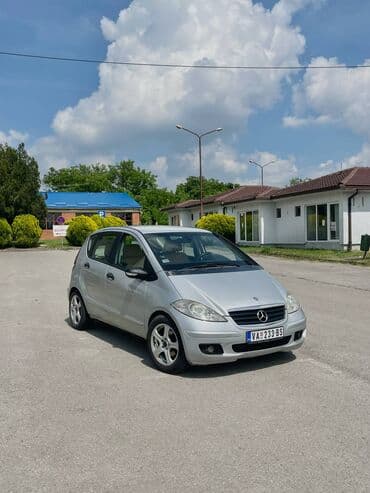 prednja kamera za auto: Mercedes-Benz A 180: 1.8 l | 2005 г. Hečbek — 2