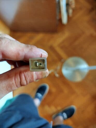 cena prohromskog lima po kilogramu: Podna lampa, bоја - Siva, Upotrebljenо — 9