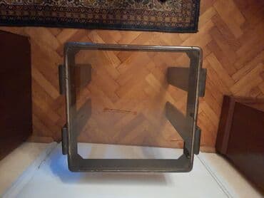 lavabo sa ormaricem dimenzije: Mali drveni (klub) stocic sa staklom Dimenzije 48x48 cm Visina oko — 10