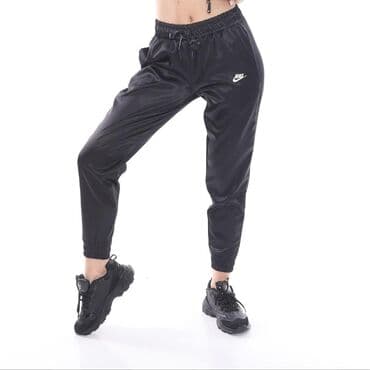 trapstar trenerka: Nike, S (EU 36), Jednobojni, bоја - Crna — 2