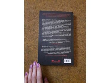 Sport & Hobby: Nov roman Knjiga o V. Ana Solomon „ Neodoljiv, seksi i inteligentan — 2