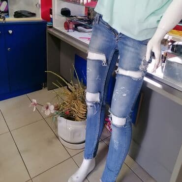velicine farmerica: Farmerice Firmirane
Malo nošene
Super model
Vel S — 3