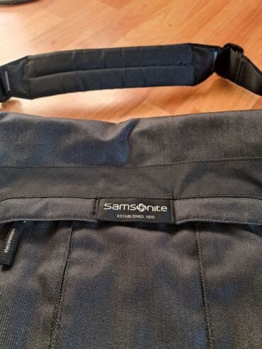 torba za laptop: Samsonite torba za lap top komotna sa pregradama, crna kao nova. Malo — 2