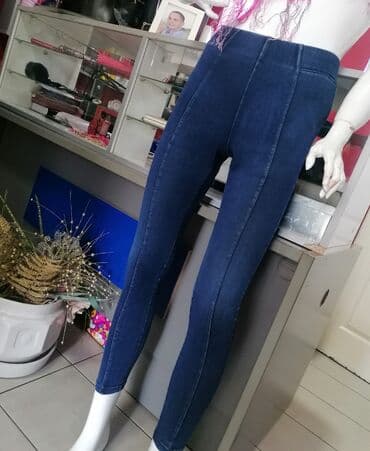 elegantne pantalone sa visokim strukom: Farmerice model kao helanke
Savrsene
Visok struk
Odgovara Vel S M — 1
