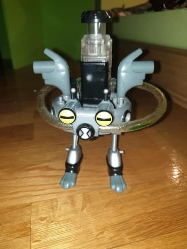 konjic za decu: Ben 10 alien original igracka - graymatter galvan prime ride vehicle — 8