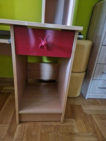 Nameštaj: PRODAJEM RADNI STO! 10 polica, fioka, prostor za odlaganje skolske — 4