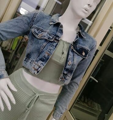moschino parfem cena: MOSCHINO TEKSAS JAKNA
VEL S
KAO NOVA
JAKO MALO NOŠENA
PLAĆENA 7500 — 2