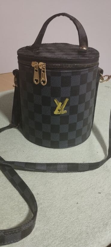 mona torbica m: Elegantna torbica, Louis Vuitton — 1