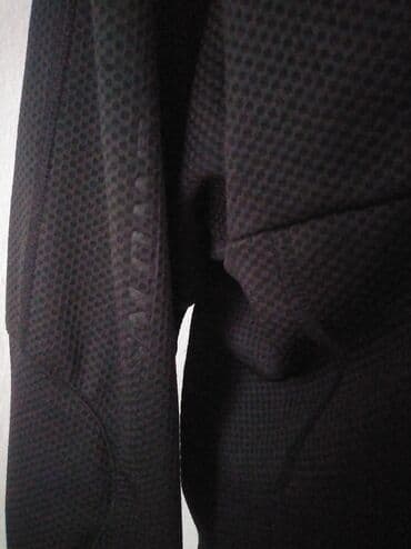 tek flis trenerka: SALOMON original, 100%poliester. Crne boje. Ne pise vel. pa se — 2
