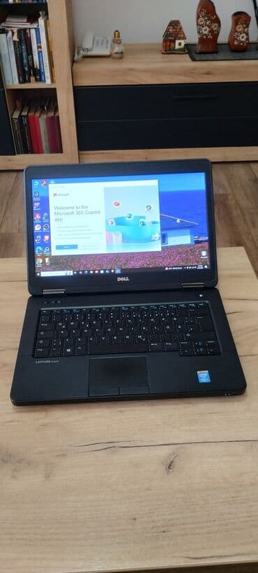 Dell: Intel Core i5, 8 GB OZU, 14 "