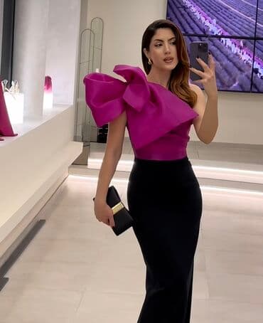 svecana haljina s: Haljina kao nova, jednom nošena za svečanu priliku.  Velicina 38 — 2