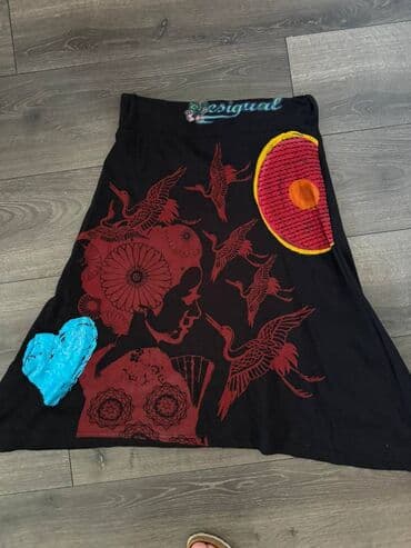 desigual haljine nova kolekcija: Midi, bоја - Crna — 1