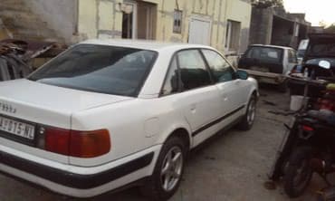 zastava 750 delovi: U dobrom stanju stranac, stoji od 2013, u delovima,, — 3
