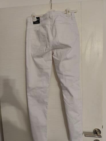 vunene pantalone: Bele Terranova farmerke, slim fit kroja. Izrađene su od prijatnog — 3