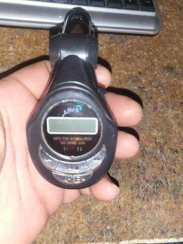 multimedija sa navigacijom: Ocuvan i provereno ispravan MP3 FM modulator sa slika — 2