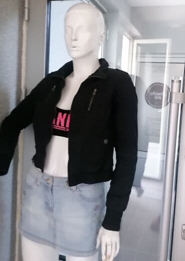 crni sorc za fizicko: Jakna za proleće jesen
Vel S
Kao nova
Prelep model
Uvoz Turska — 3