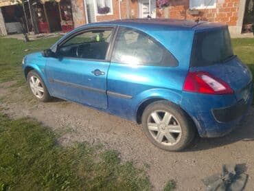 prednja kamera za auto: Renault Megane: 1.4 l | 2003 г. Hečbek — 4