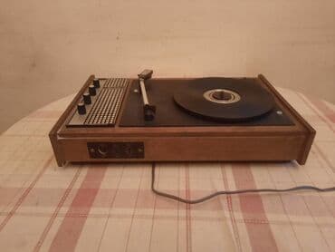 Pojačala i prijemnici: Tanjir,ruka,igla za retro,stari gramofon - Star Nepoznato stanje — 8