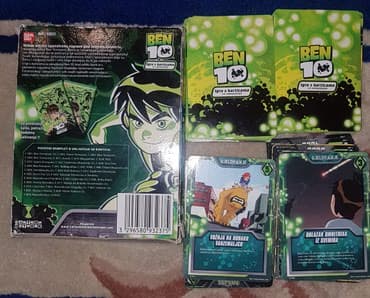 sako za decu: Ben 10 igra sa karticama. Ima 40 karata. Igra u dvoje i svaki igrac — 2