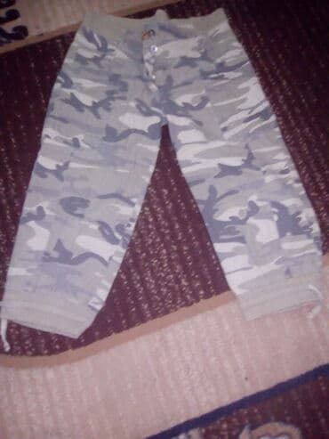 pantalone s: M (EU 38), Normalan struk — 2