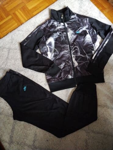 sportski šorcevi: Nike, XL (EU 42), Sa ilustracijom, bоја - Crna — 2