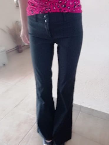 jednobojne pantalone: S (EU 36), Normalan struk, Zvoncare — 4