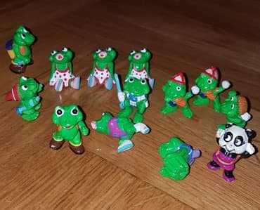 jednodelni skafanderi za decu: Kinder igracke frog. Pise Ferrero 1993.godina. Razne. zaba kliza — 1