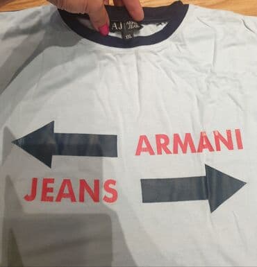 armani kaput: AJ Armani jeans crvena duks majica dugih rukava za muskarce, ima jako — 1