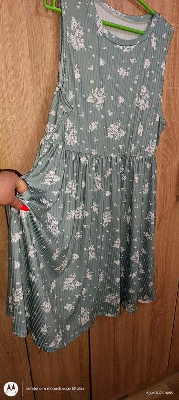 zeleni karmin crvene boje: 2XL (EU 44), bоја - Zelena, Oversize, Top (bez rukava) — 3