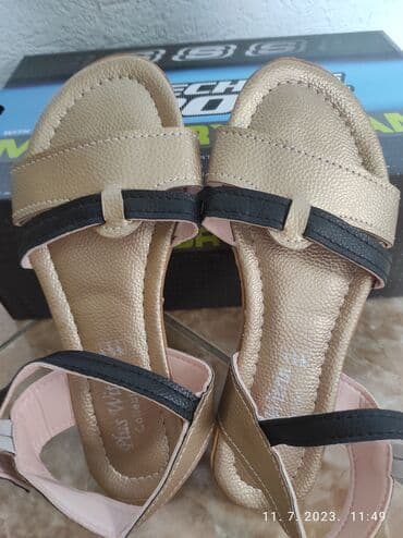 baletanke novi sad: Sandale, Dr. Martens, 37 — 3
